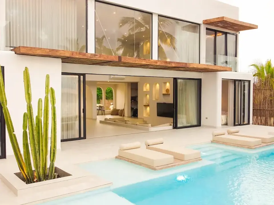 Worcester Summit House